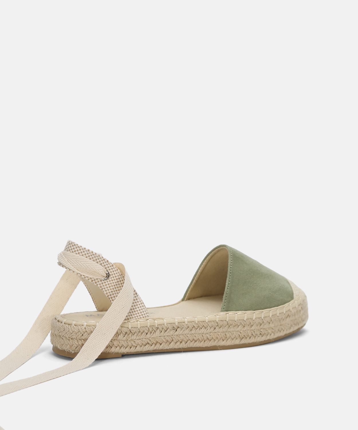 Alpargata plana atada image number null